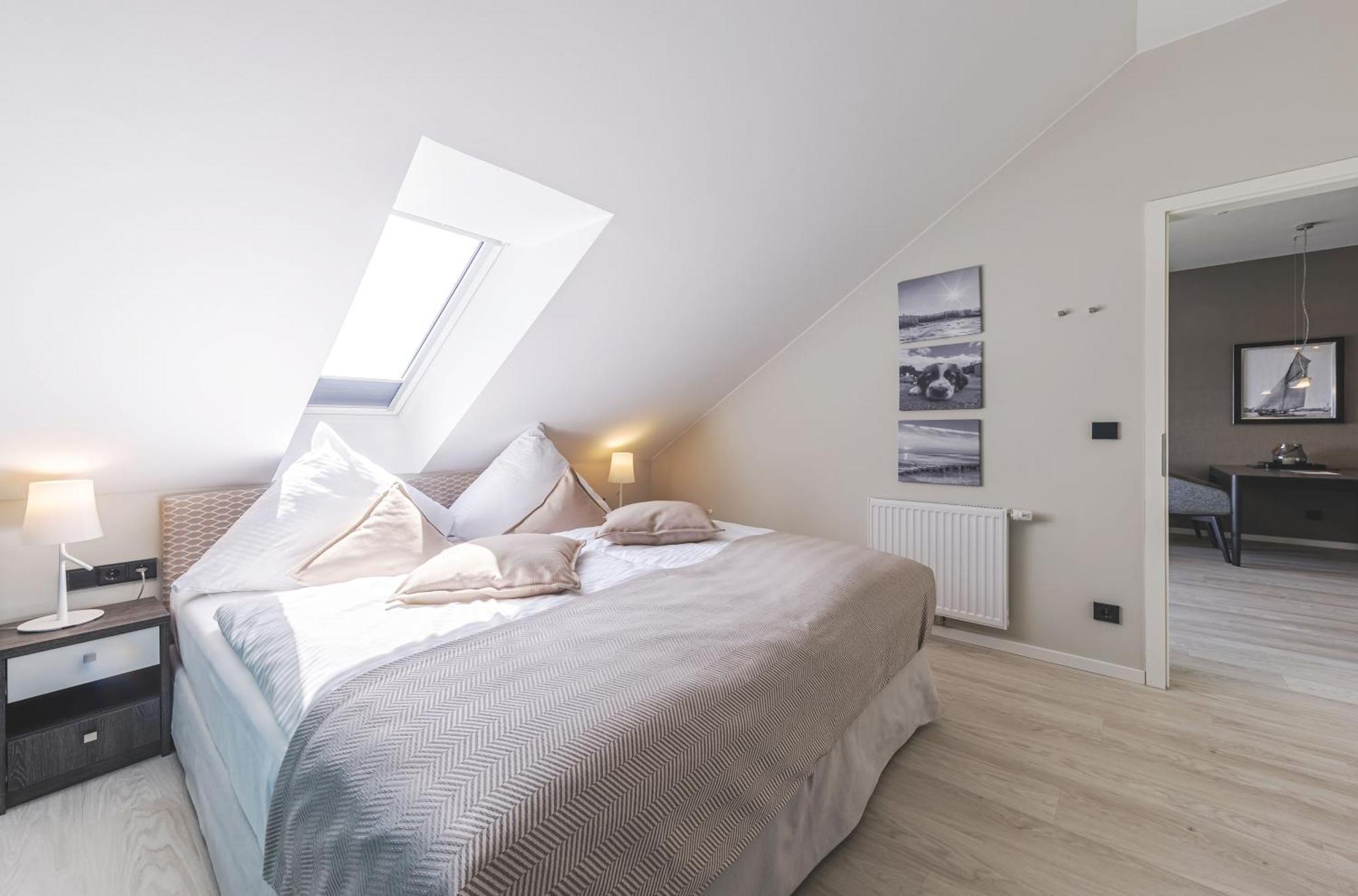 Alte Seefahrtschule Am Ostseestrand Apartman Wustrow  Kültér fotó